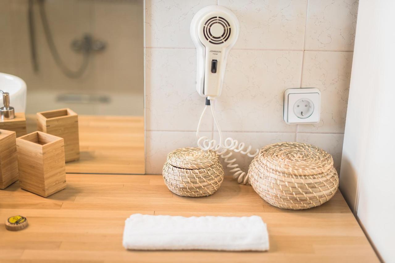 Luxury And Spacious Apt For 8 Guests New Features April 2025 Atina Dış mekan fotoğraf