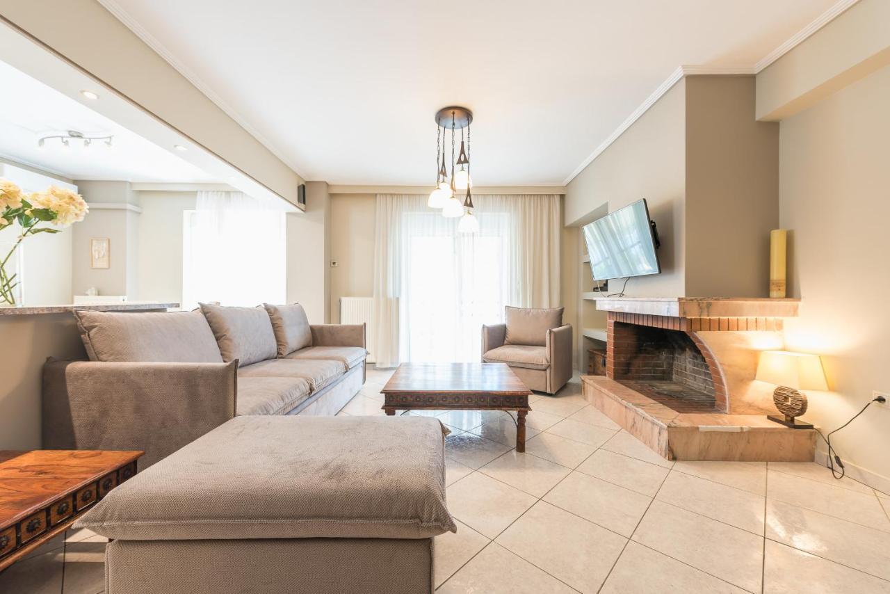 Luxury And Spacious Apt For 6 Guests Atina Dış mekan fotoğraf
