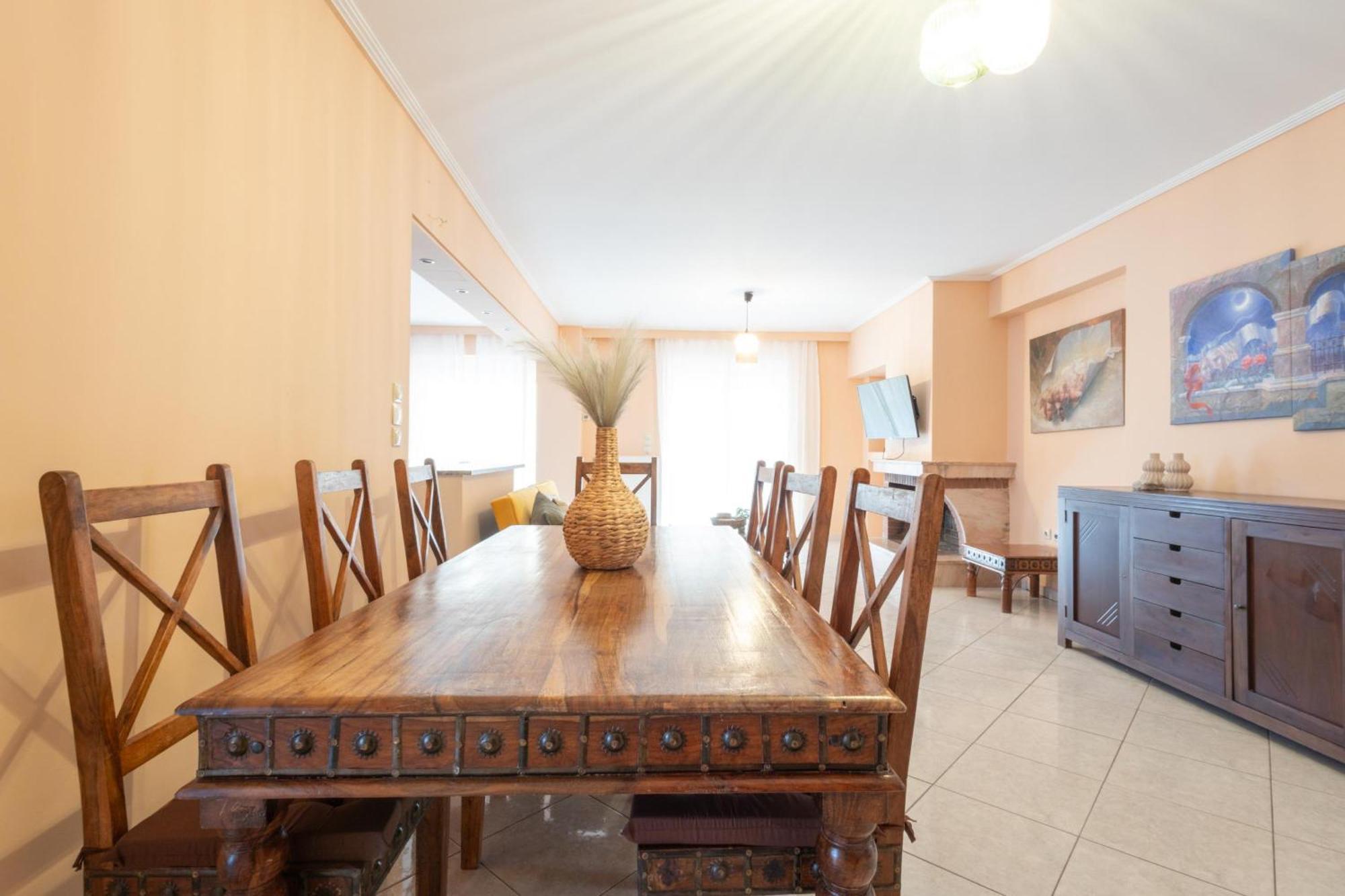 Luxury And Spacious Apt For 6 Guests Atina Dış mekan fotoğraf