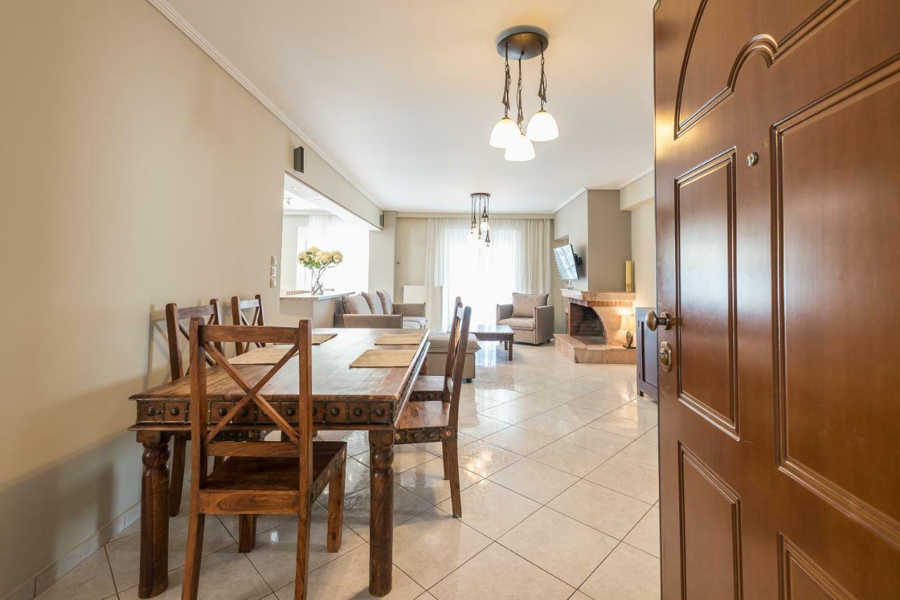Luxury And Spacious Apt For 6 Guests Atina Dış mekan fotoğraf